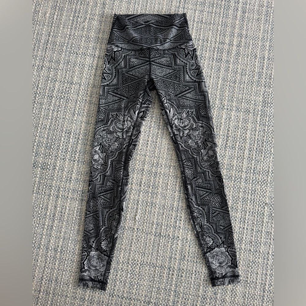 Lululemon Wunder Under Hi-Rise Tight (Nulux 28") Entwined - size 4